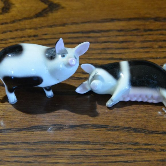 Black and White ceramic pigs Set of 2 - Picture 2 of 8